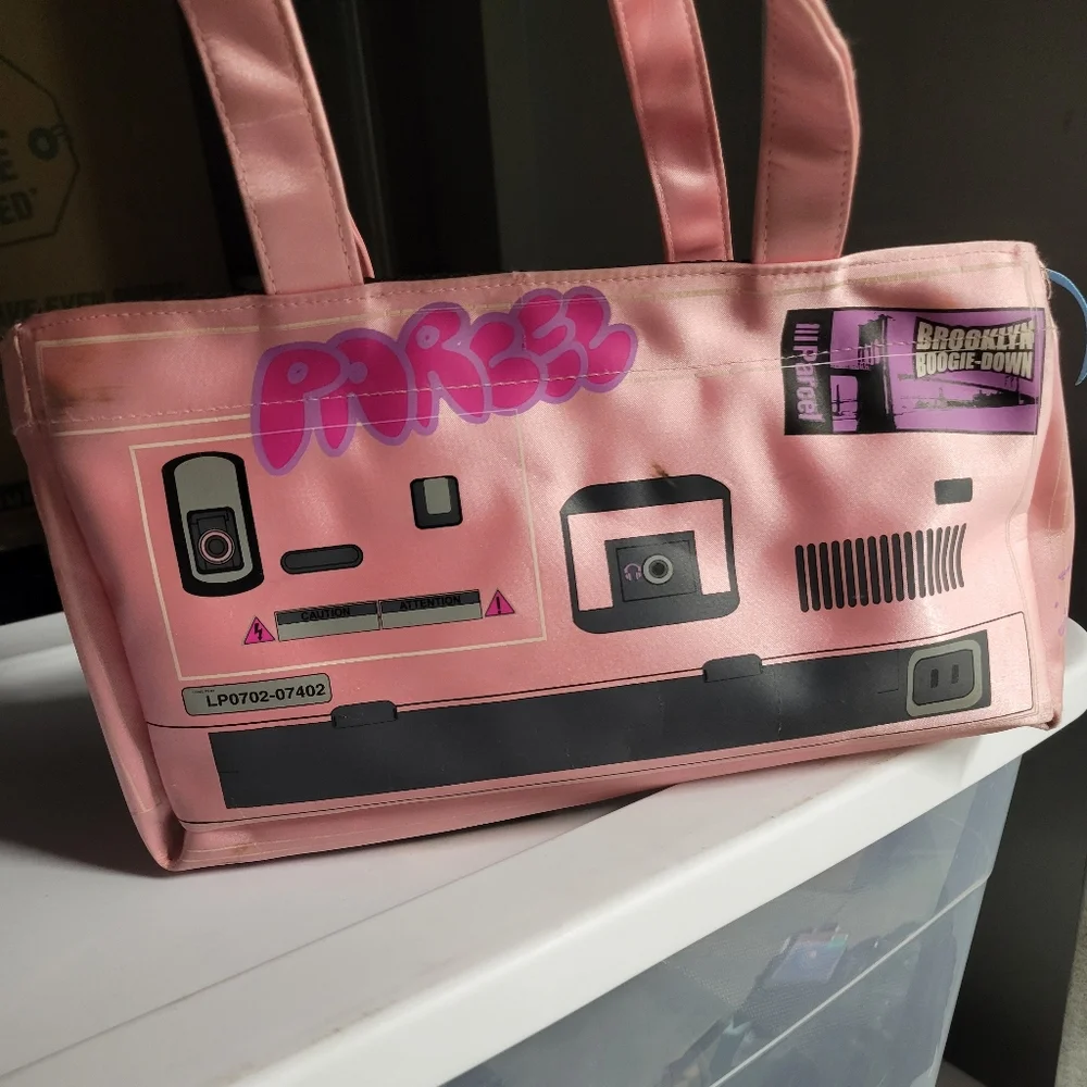 Pink Boom Box Parcel purse - Picture 4 of 15